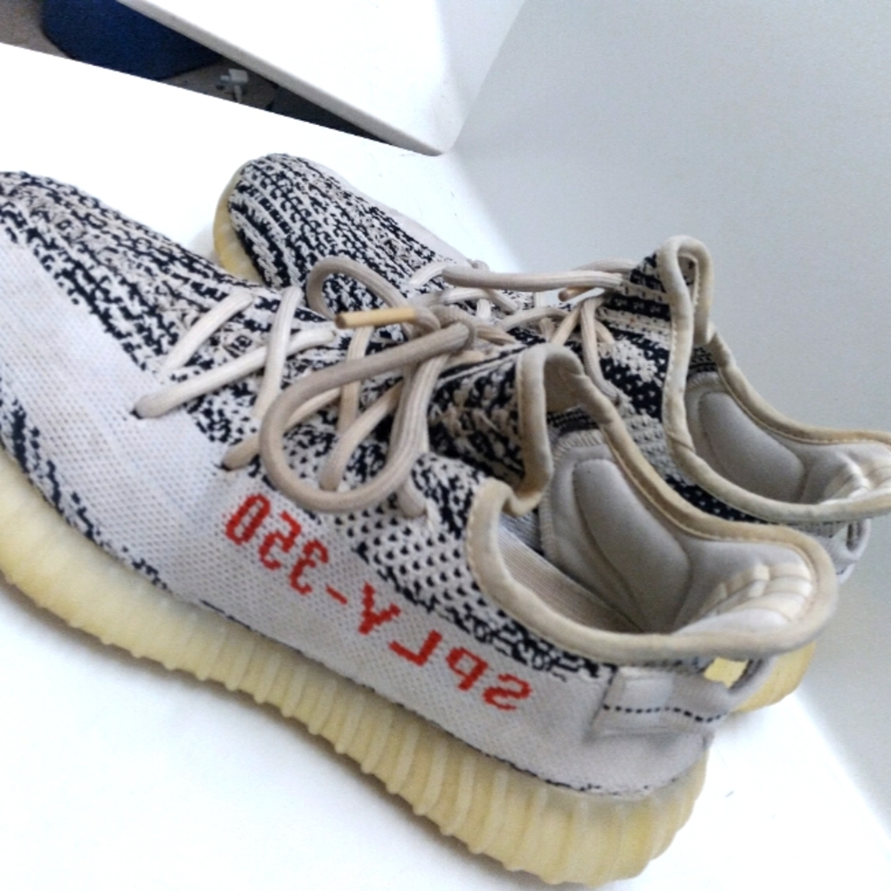 YEEZY Zebra (2017)